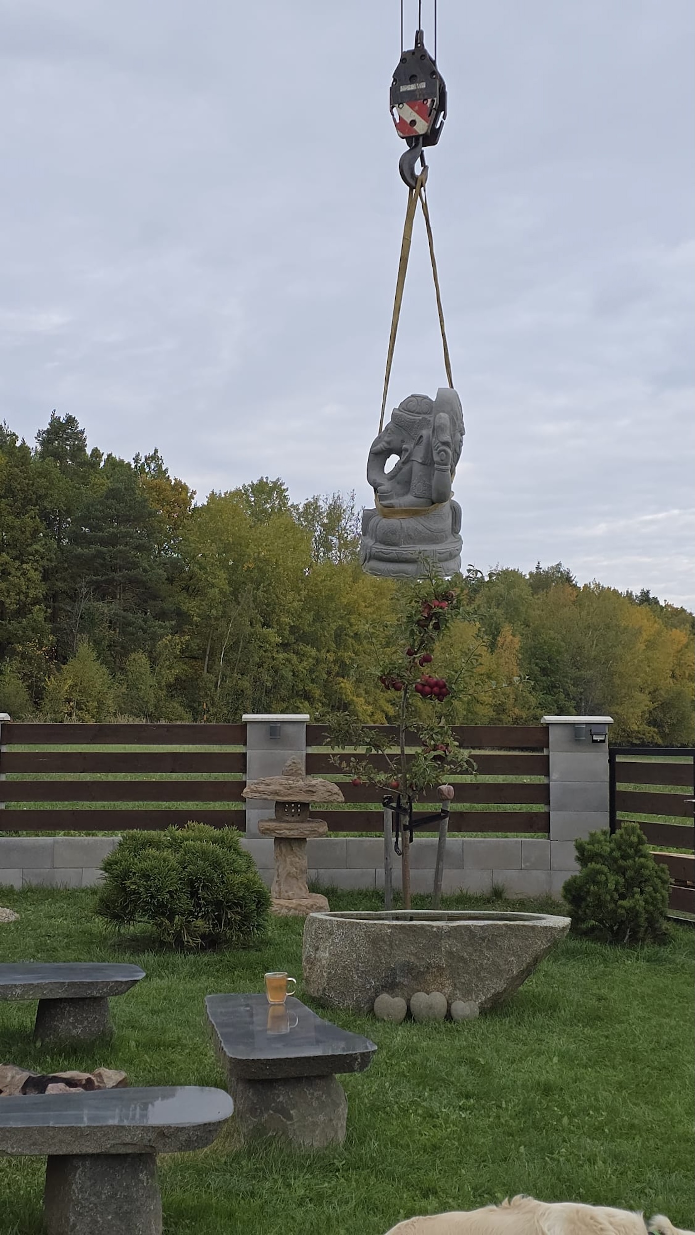 Ganéša z říčního kamene