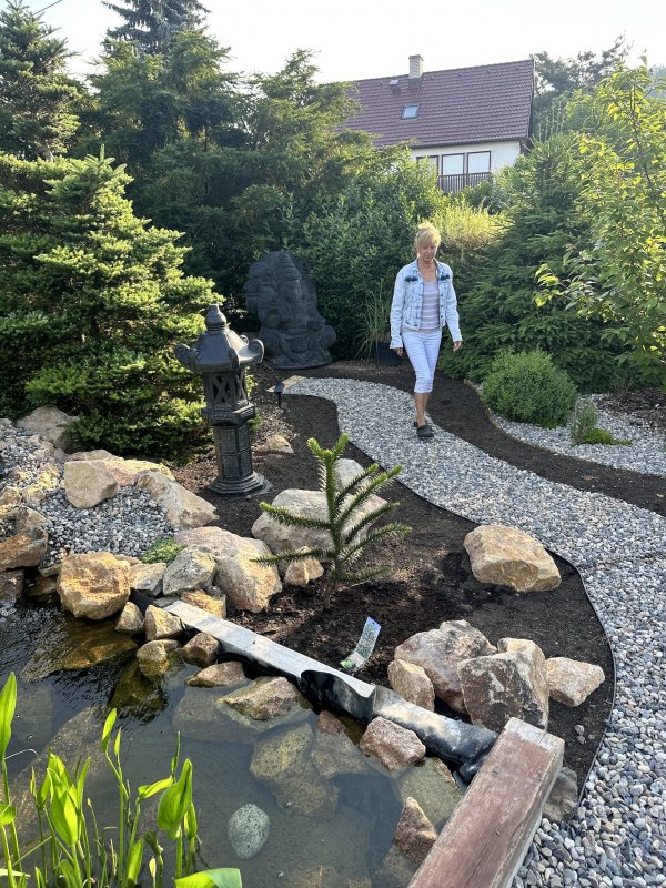 70893052559-6CB6FD0A-F15D-4AB2-A161-AA397F7D72BA