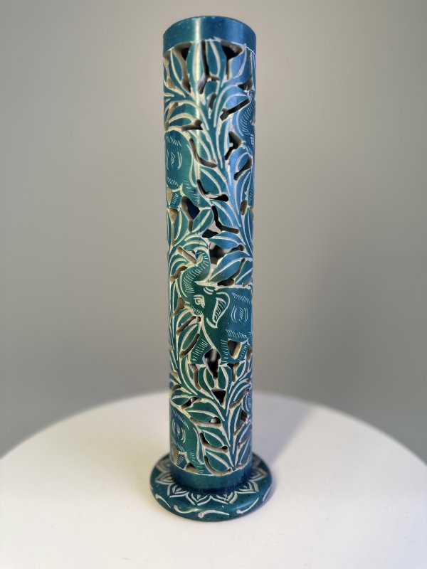 Kamenný stojánek na vonné tyčinky