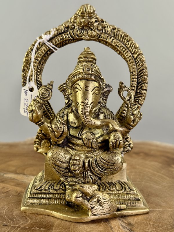 Kovová soška Ganéši na podstavci s aureolou, Indie, výška 12,5 cm