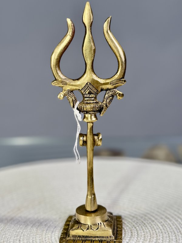 Trišúl – kovový trojzubec ze severní Indie, 18 cm